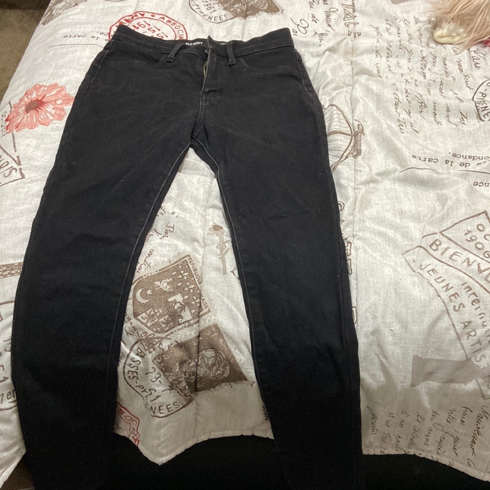 Hi, theese jeans are from old navy. There a size 16 in girls. - Picture 1 of 2